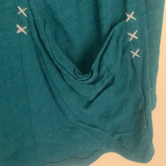 Anthropologie little yellow button shirt - Picture 5 of 9